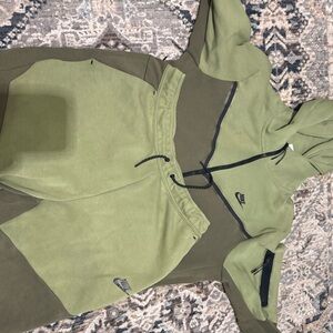 Nike Olive & Light Olive Two-Tone Hoodie Set